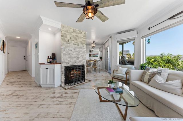 3955 Honeycutt St 103, San Diego, CA 92109