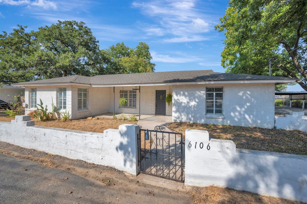 6106 Guilford Street, Forest Hill, TX 76119 — photo 2