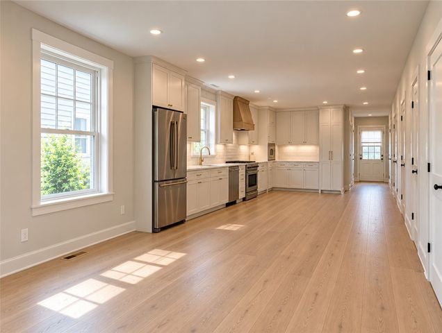 549 Douglas Avenue, Providence, RI 02908