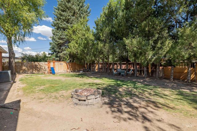 1422 N Fillmore Street, Jerome, ID 83338