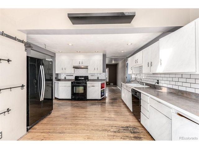 40 Dover St, Lakewood, CO 80226