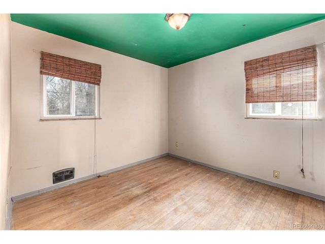 40 Dover St, Lakewood, CO 80226