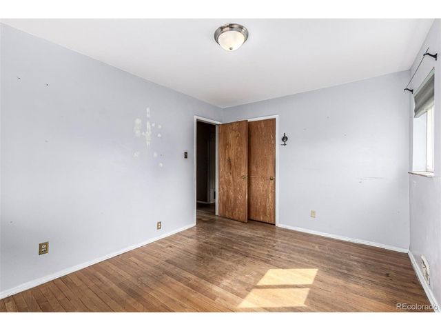 40 Dover St, Lakewood, CO 80226