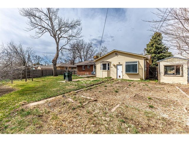 40 Dover St, Lakewood, CO 80226
