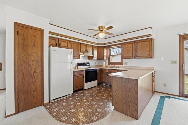 637 E SCOTT STREET, Fond Du Lac, WI 54935