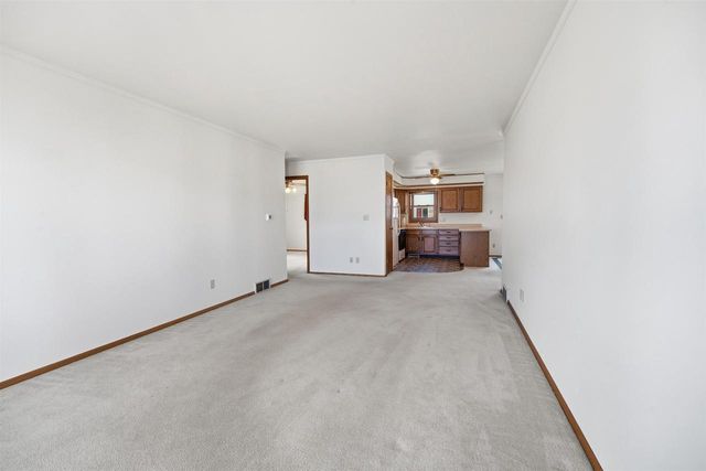 637 E SCOTT STREET, Fond Du Lac, WI 54935