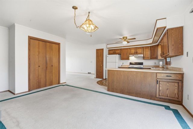 637 E SCOTT STREET, Fond Du Lac, WI 54935