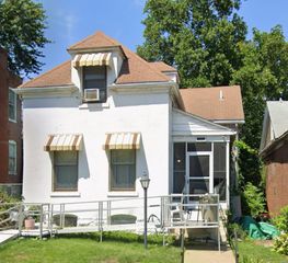 1035 Sells Avenue, St Louis, MO 63147