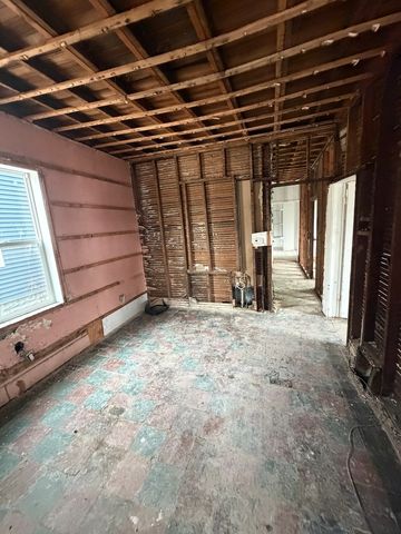 118 4th Street, Silvis, IL 61282