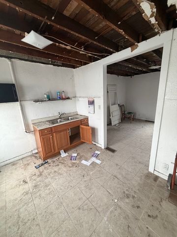 118 4th Street, Silvis, IL 61282