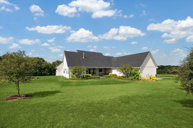 1009 Century Terrace Terrace, Brenham, TX 77833