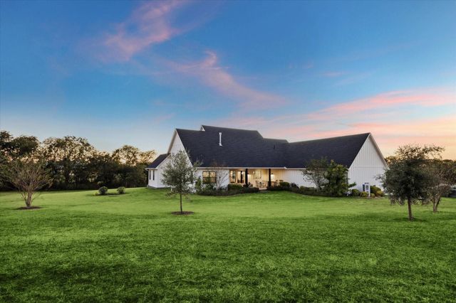 1009 Century Terrace Terrace, Brenham, TX 77833