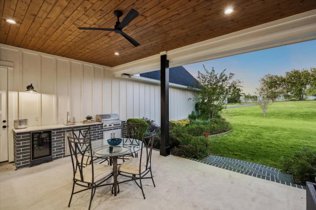 1009 Century Terrace Terrace, Brenham, TX 77833