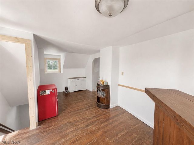 3735 Elbertus Avenue, Youngstown, OH 44507