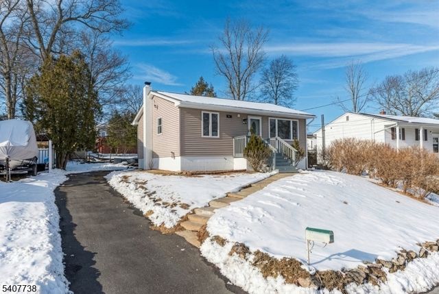 342 Dupont Ave, Hopatcong Boro, NJ 07843