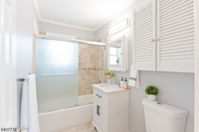 342 Dupont Ave, Hopatcong Boro, NJ 07843