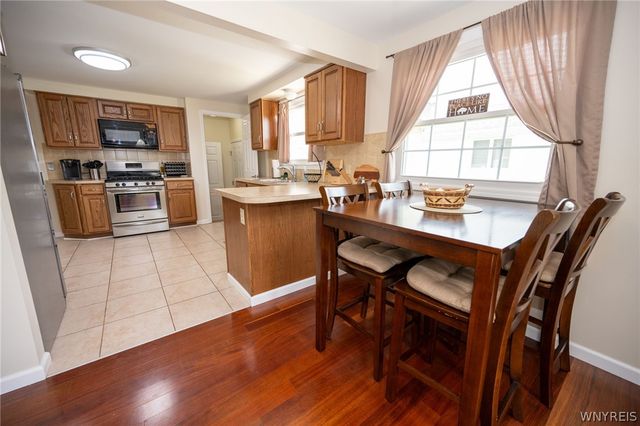 76 East Cherbourg Drive, Cheektowaga, NY 14227