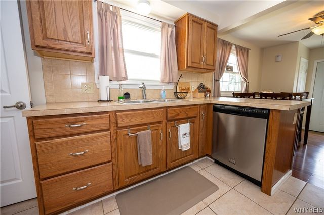 76 East Cherbourg Drive, Cheektowaga, NY 14227