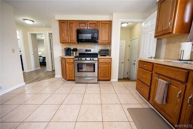 76 East Cherbourg Drive, Cheektowaga, NY 14227