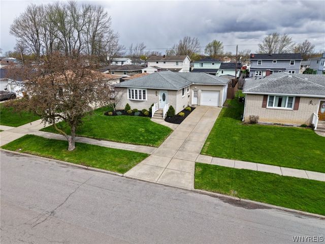 76 East Cherbourg Drive, Cheektowaga, NY 14227