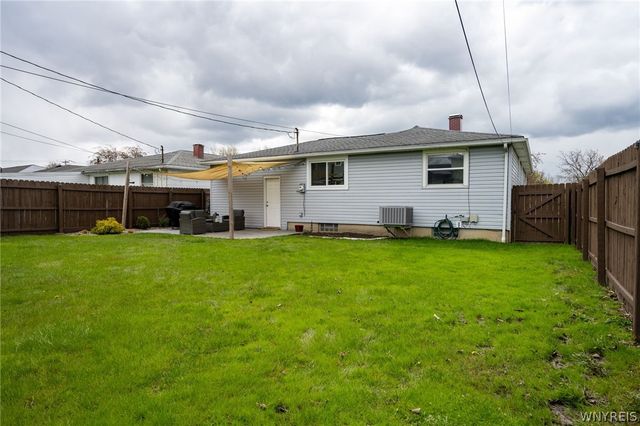 76 East Cherbourg Drive, Cheektowaga, NY 14227
