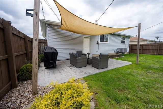 76 East Cherbourg Drive, Cheektowaga, NY 14227