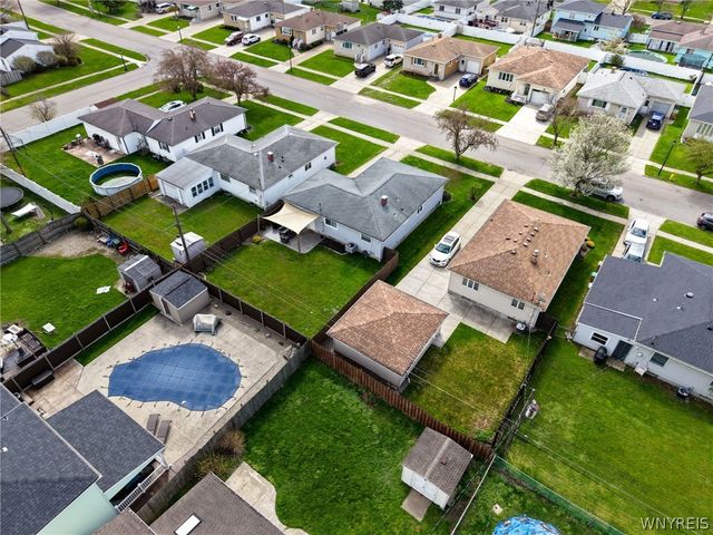 76 East Cherbourg Drive, Cheektowaga, NY 14227