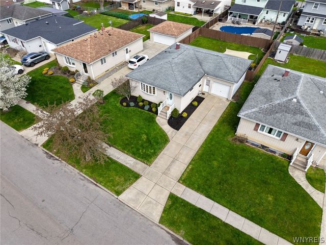 76 East Cherbourg Drive, Cheektowaga, NY 14227