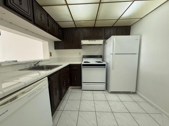 492 NW 165th Street Road 412, Miami, FL 33169