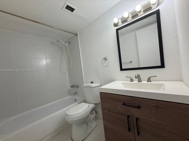 492 NW 165th Street Road 412, Miami, FL 33169