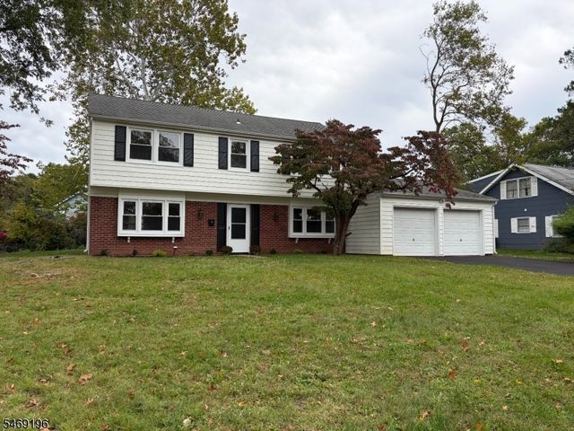 4 Overbrook Rd, Franklin Twp., NJ 08873