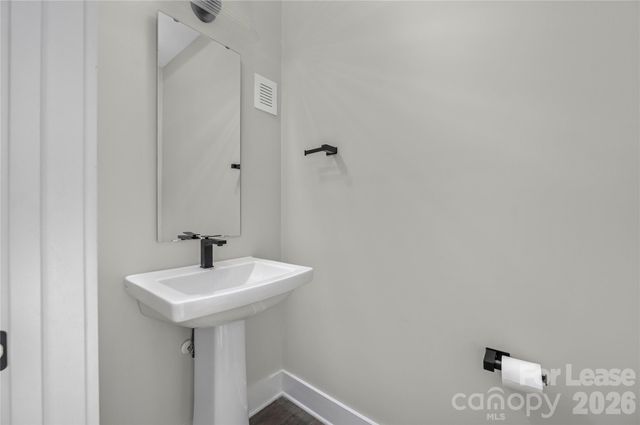 1222 Minter Place, Charlotte, NC 28203