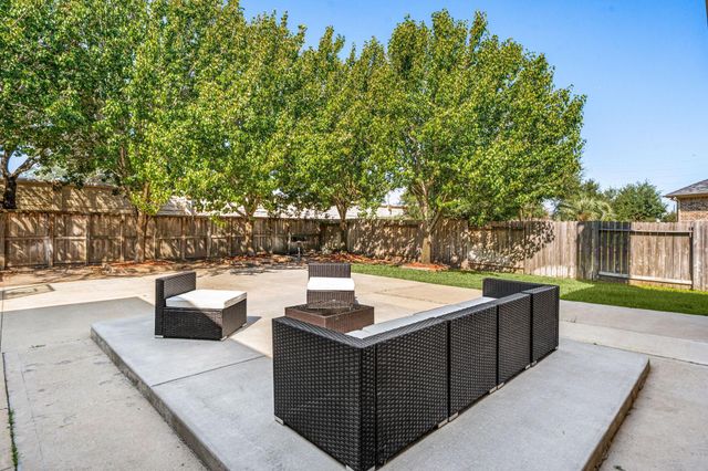 2406 Brandyshire Drive, Katy, TX 77494