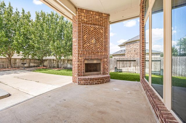 2406 Brandyshire Drive, Katy, TX 77494