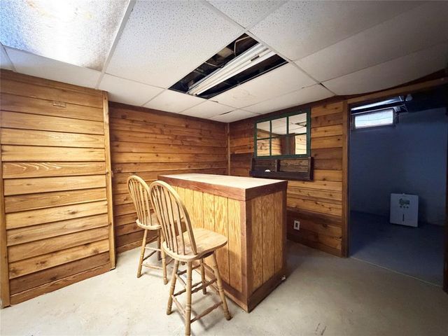 35 Phipps Avenue, Rice Lake, WI 54868