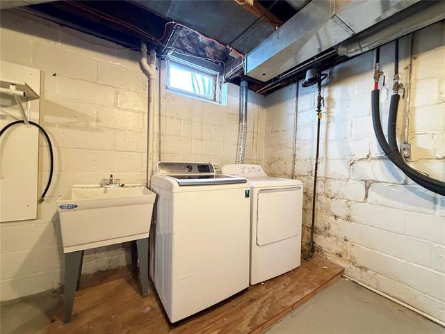 35 Phipps Avenue, Rice Lake, WI 54868