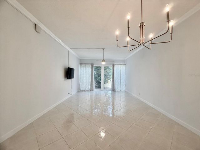 7400 SUN ISLAND DRIVE S 111, South Pasadena, FL 33707