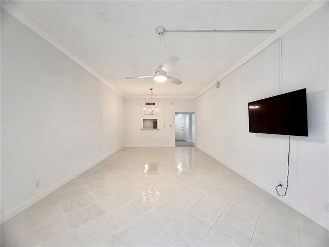 7400 SUN ISLAND DRIVE S 111, South Pasadena, FL 33707