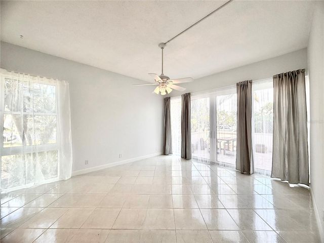 7400 SUN ISLAND DRIVE S 111, South Pasadena, FL 33707