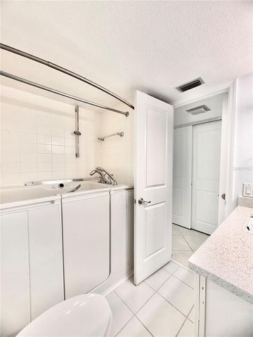 7400 SUN ISLAND DRIVE S 111, South Pasadena, FL 33707