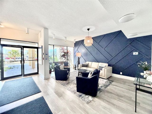 7400 SUN ISLAND DRIVE S 111, South Pasadena, FL 33707