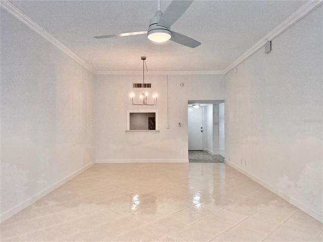 7400 SUN ISLAND DRIVE S 111, South Pasadena, FL 33707