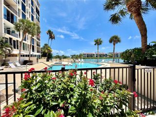 7400 SUN ISLAND DRIVE S 111, South Pasadena, FL 33707