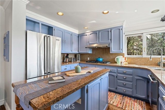 28019 North Shore Road, Lake Arrowhead, CA 92352