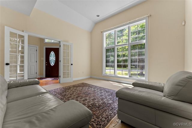 6189 Fire Ln, Mechanicsville, VA 23116