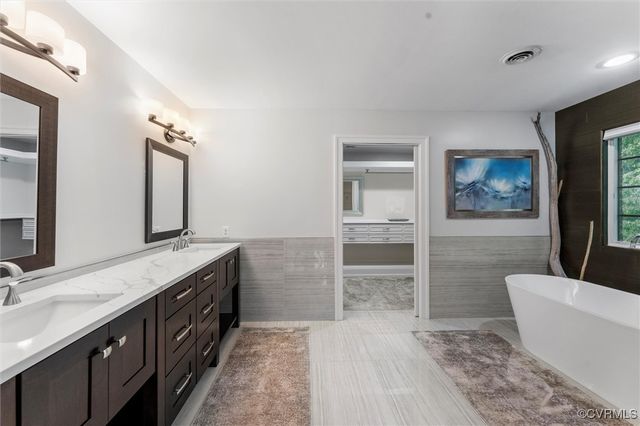 6189 Fire Ln, Mechanicsville, VA 23116