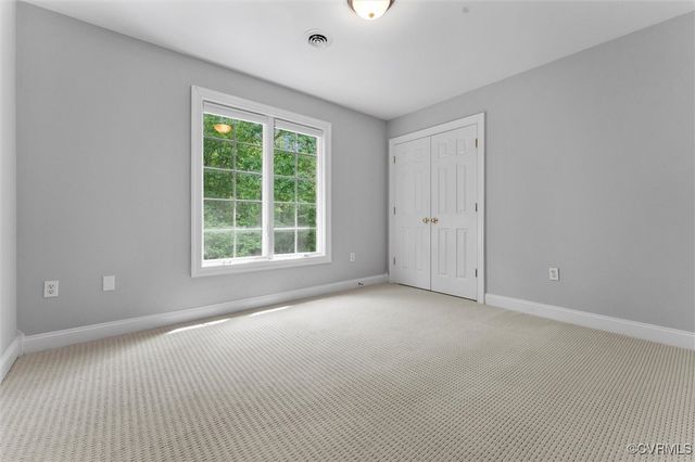 6189 Fire Ln, Mechanicsville, VA 23116