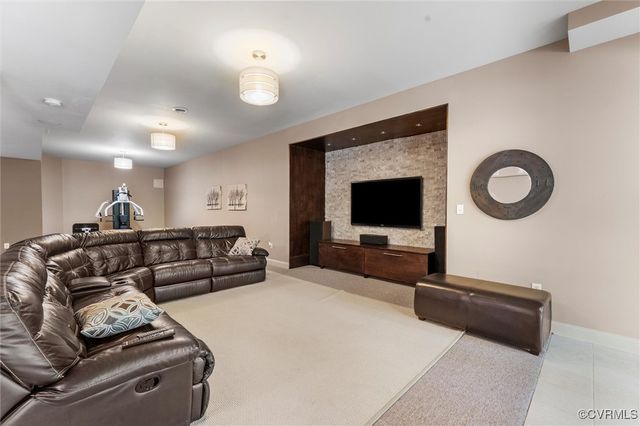 6189 Fire Ln, Mechanicsville, VA 23116