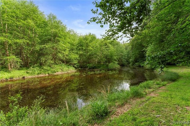 6189 Fire Ln, Mechanicsville, VA 23116