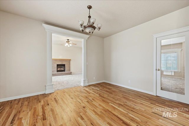 3036 S Grimes Creek Ave, Meridian, ID 83642